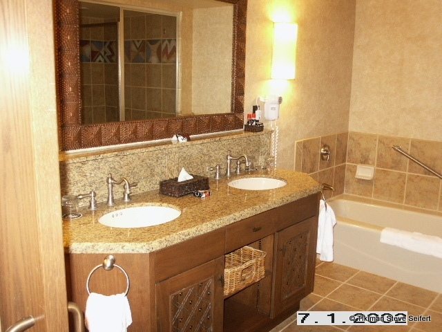 One-bedroom Suite master bath